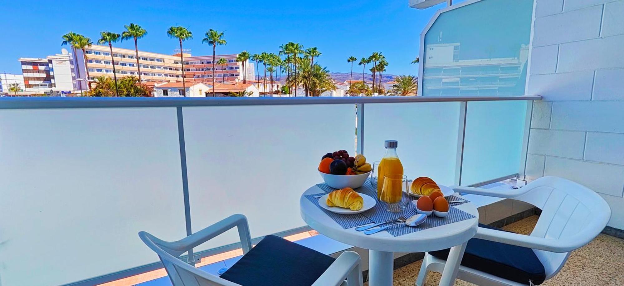 Apartment In The Heart Of Playa Del Ingles San Bartolomé Luaran gambar